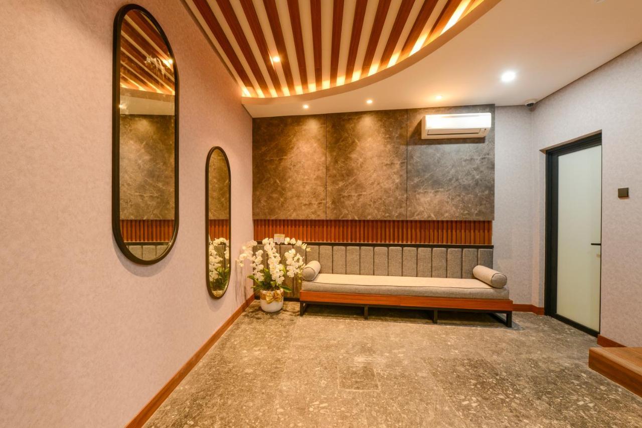 Nata Azana Hotel Solo Екстер'єр фото