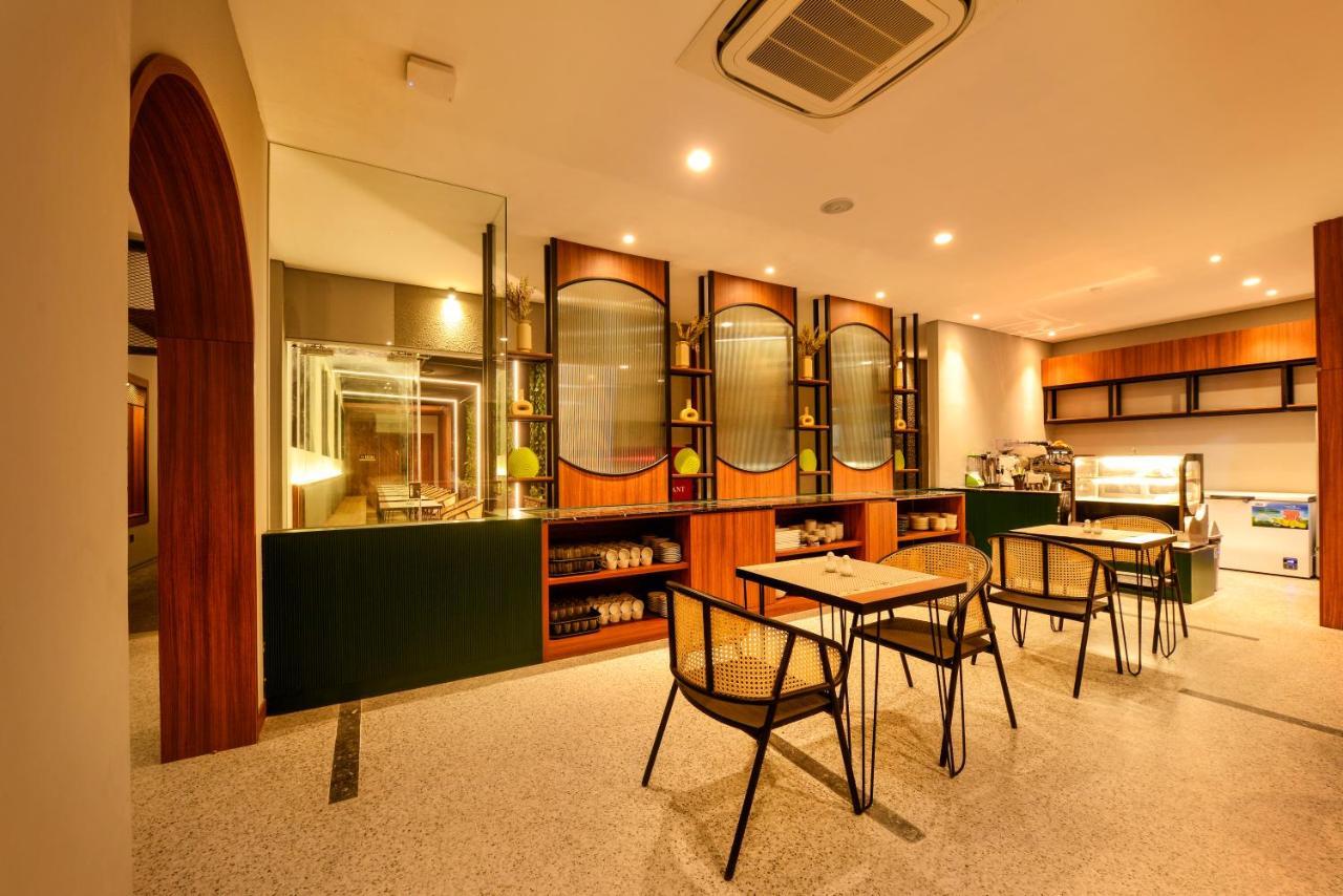 Nata Azana Hotel Solo Екстер'єр фото