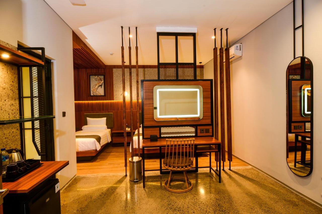 Nata Azana Hotel Solo Екстер'єр фото