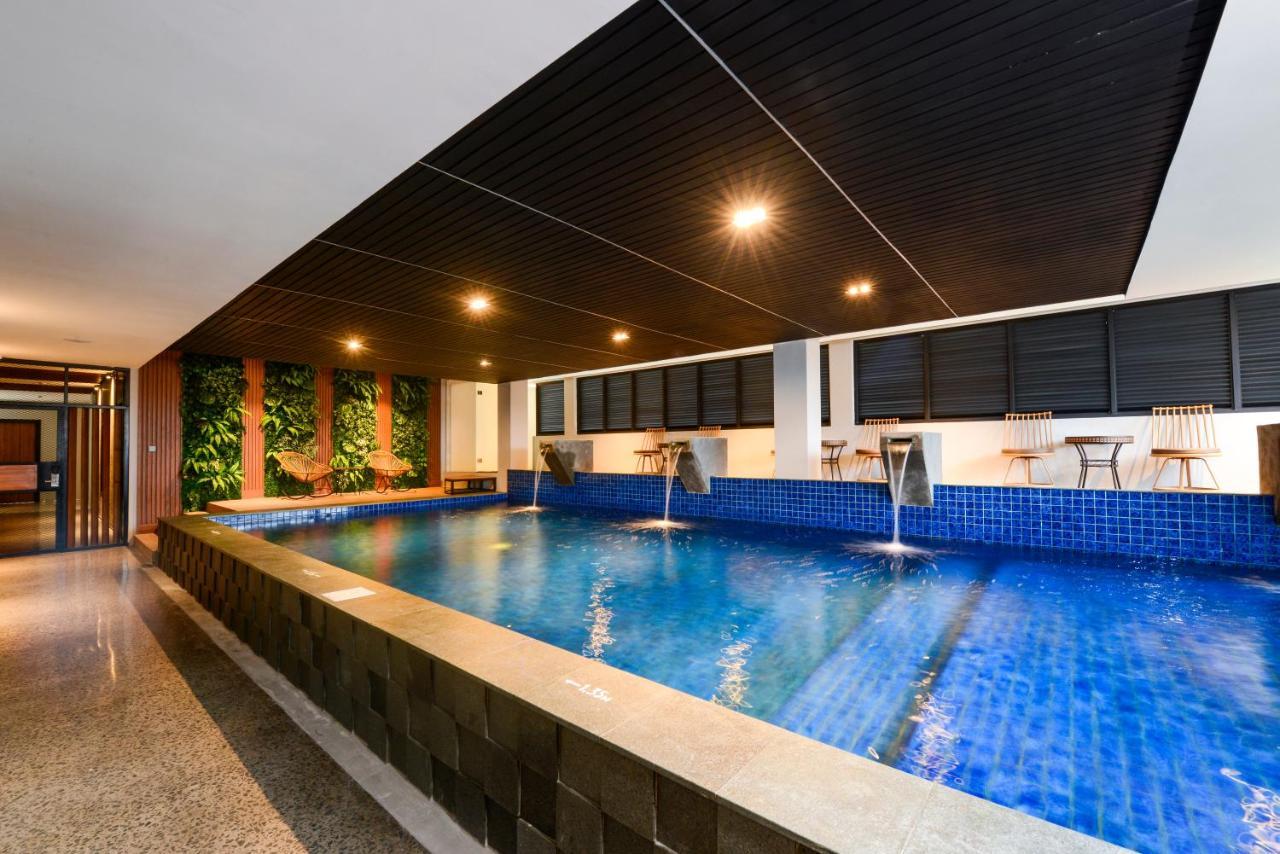 Nata Azana Hotel Solo Екстер'єр фото