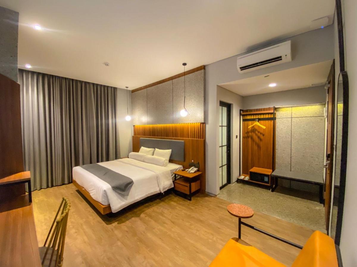 Nata Azana Hotel Solo Екстер'єр фото