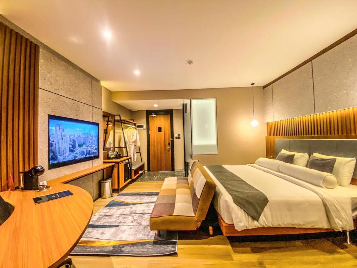 Nata Azana Hotel Solo Екстер'єр фото