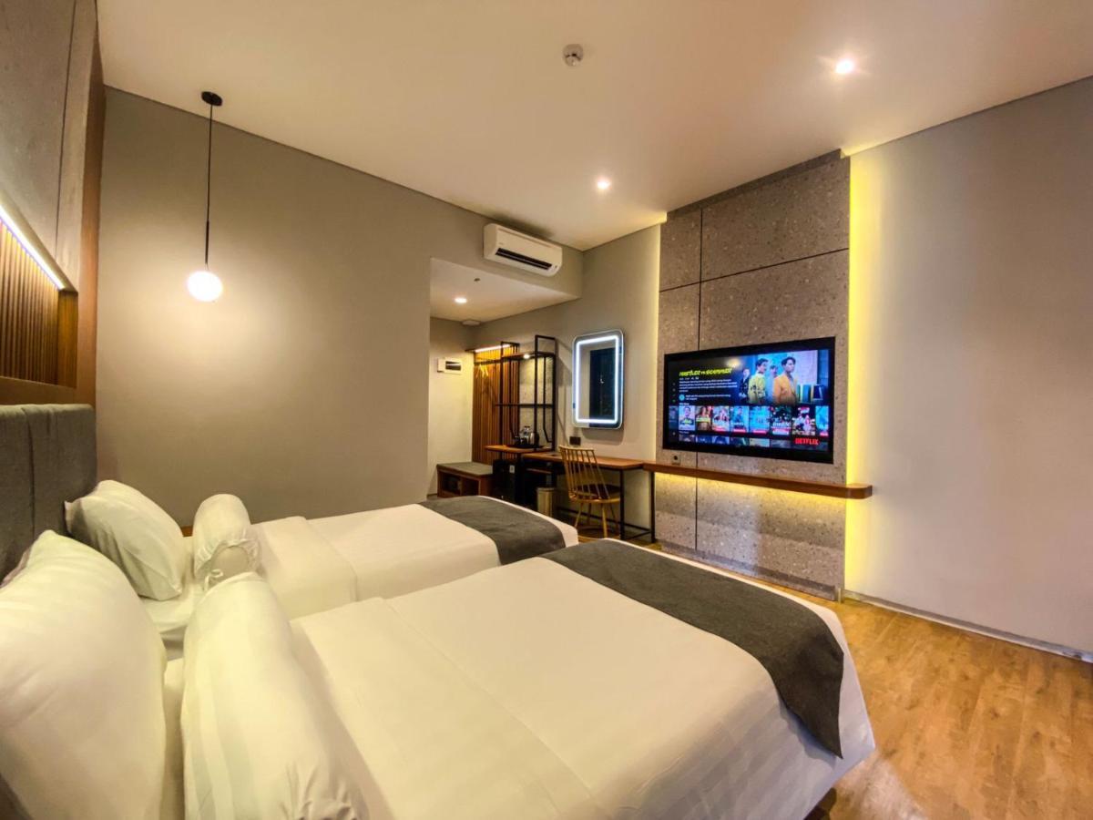 Nata Azana Hotel Solo Екстер'єр фото