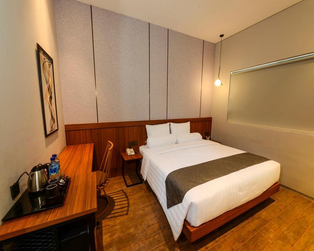 Nata Azana Hotel Solo Екстер'єр фото