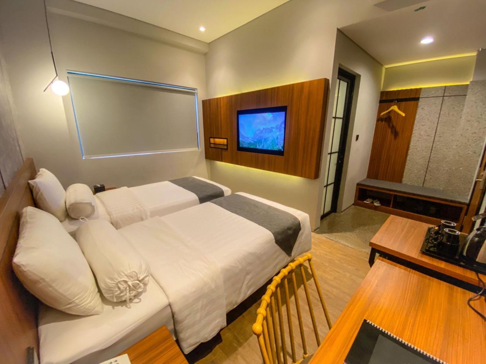 Nata Azana Hotel Solo Екстер'єр фото