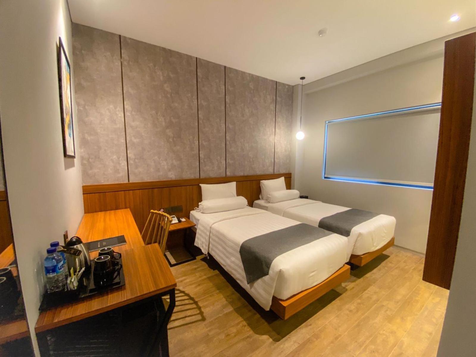Nata Azana Hotel Solo Екстер'єр фото